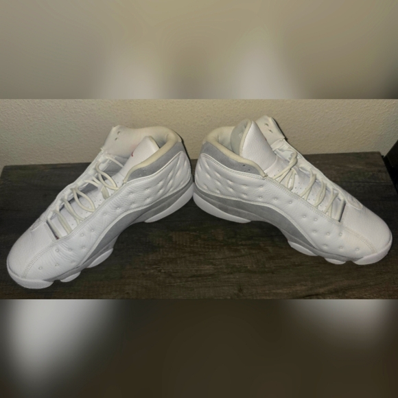 Men's Air Jordan Retro Wolf Grey - Picture 4 of 5